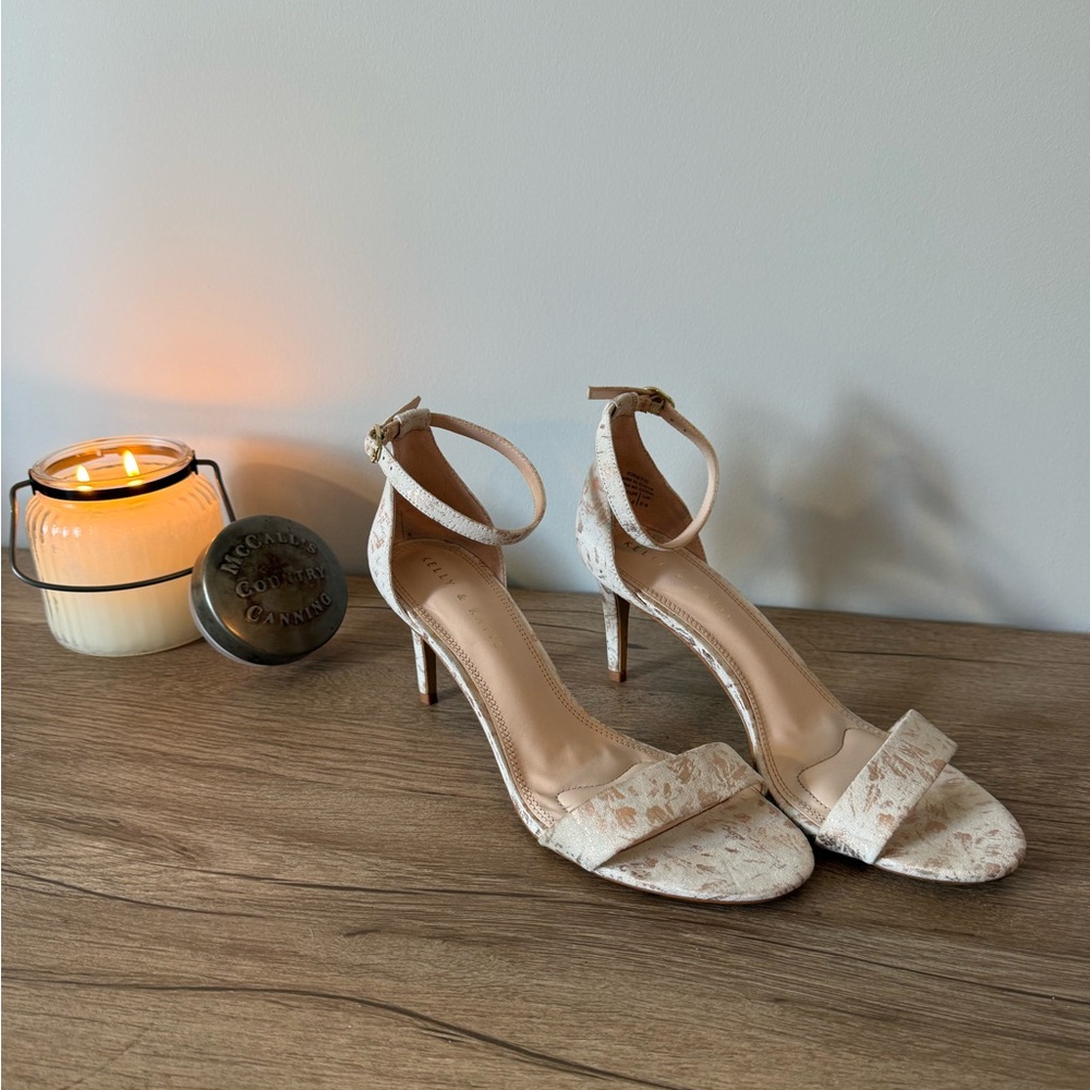 KELLY & KATIE Two-tone color 3” heels, Size 8